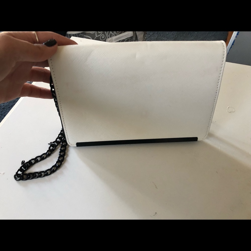 TJ MAx White cross body with black straps